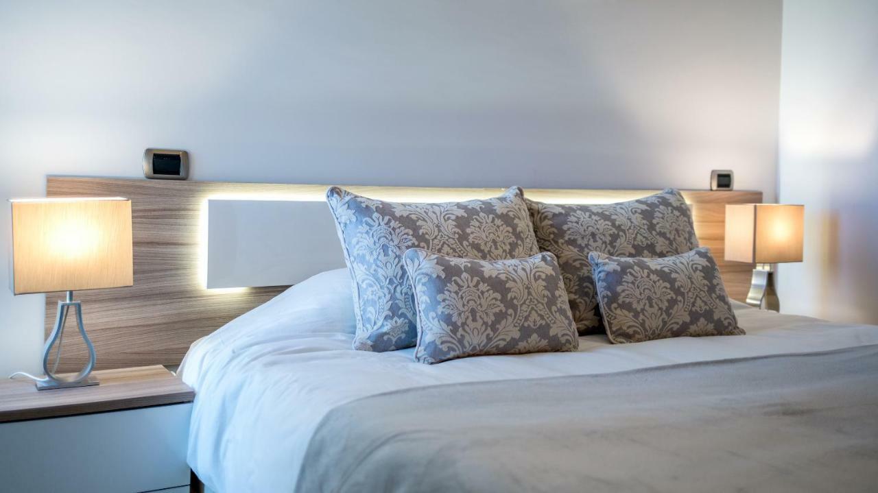 Villa, Private Heated Pool And Jacuzzi . Maspalomas  Ngoại thất bức ảnh