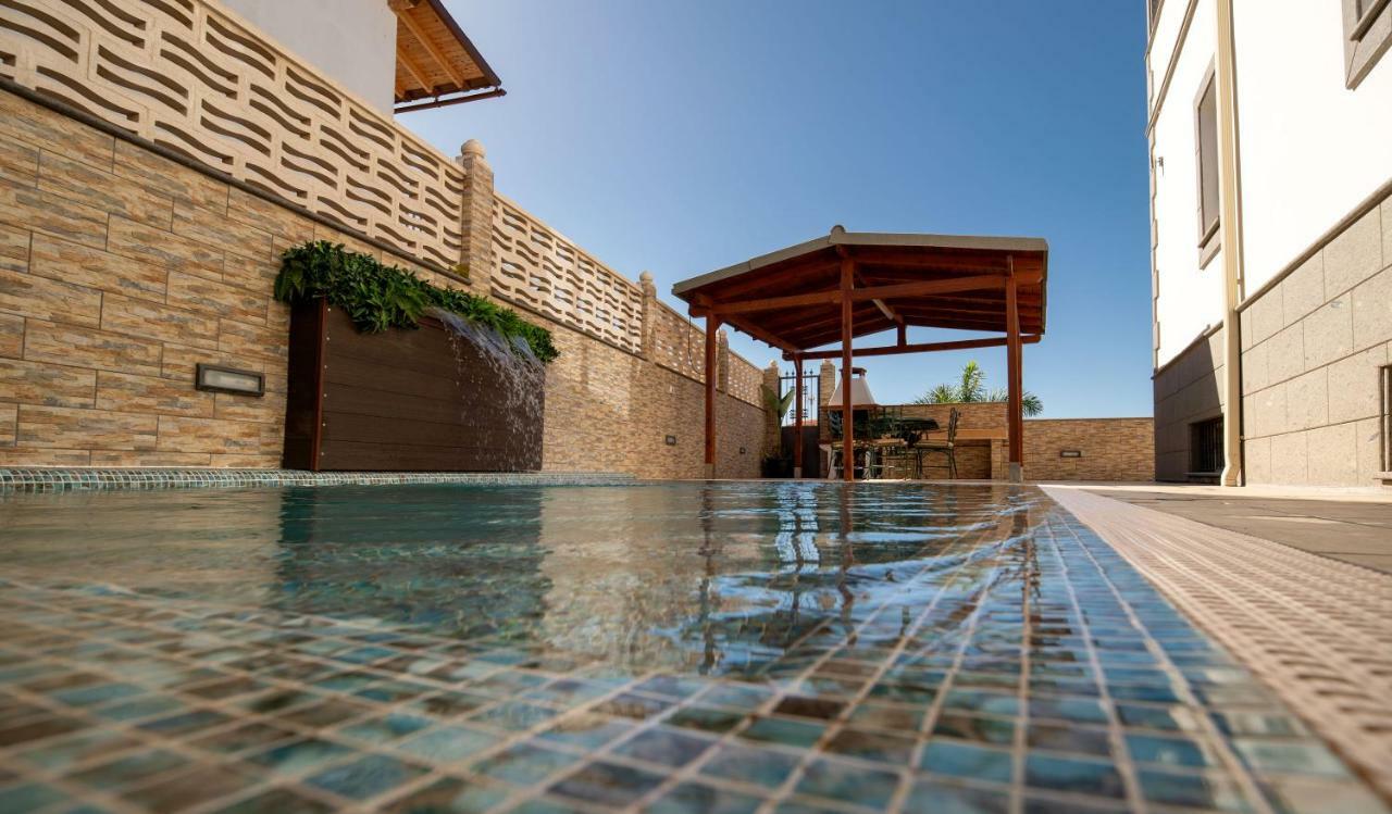 Villa, Private Heated Pool And Jacuzzi . Maspalomas  Ngoại thất bức ảnh