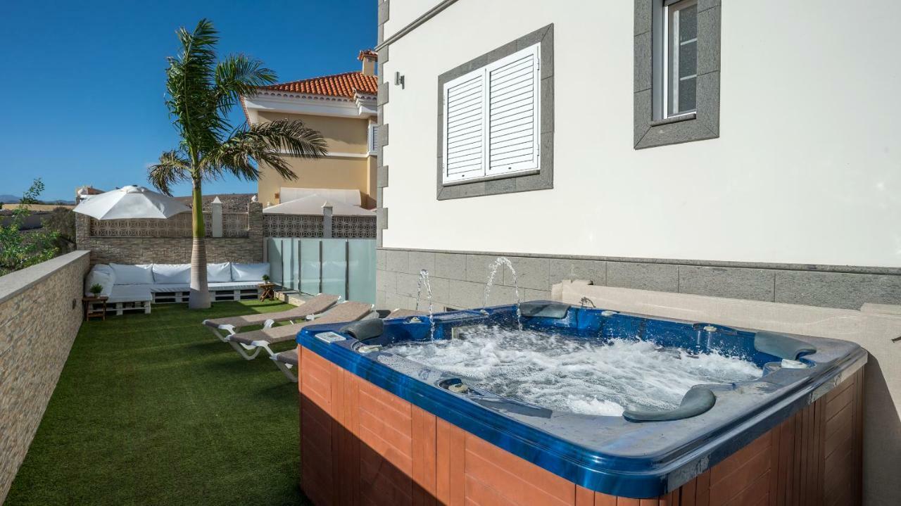 Villa, Private Heated Pool And Jacuzzi . Maspalomas  Ngoại thất bức ảnh
