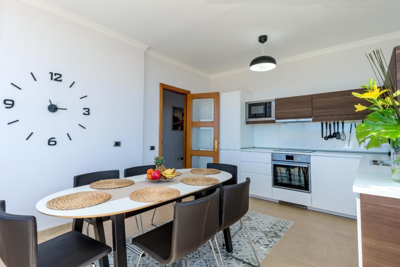 Villa, Private Heated Pool And Jacuzzi . Maspalomas  Ngoại thất bức ảnh
